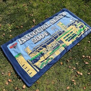 Y2K San Diego Padres Petco Park Beach Towel Inaugural Season Stadium Giveaway